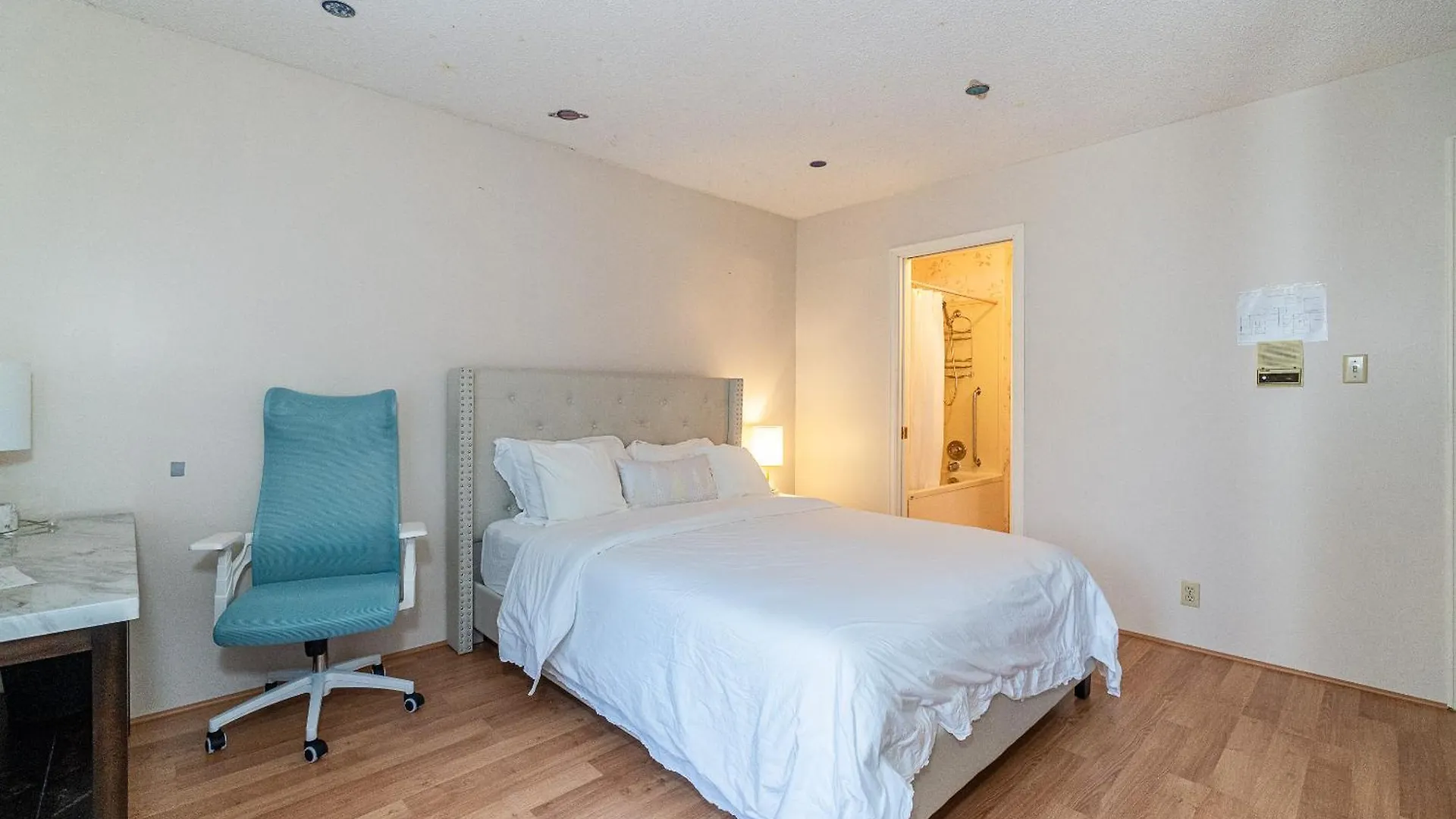 Holiday home Garden Hotel 3-Bedroom House For Whole Book Richmond